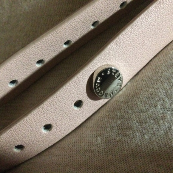 Steve Madden (faux?) leather light pink belt, excellent used condition, <42” - Picture 5 of 7